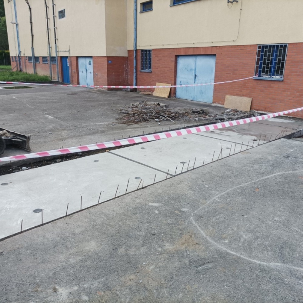 Vsetín kabelové trasy pod komunikací